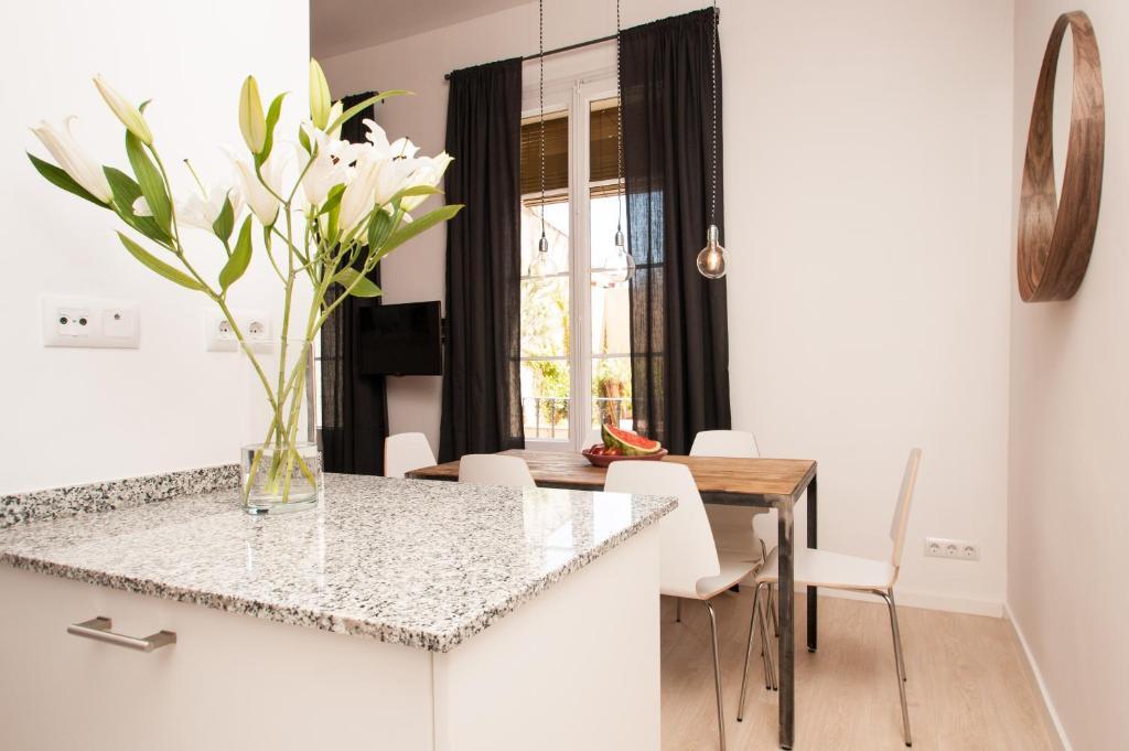 Short Stay Group Gracia Serviced Apartments Βαρκελώνη Δωμάτιο φωτογραφία